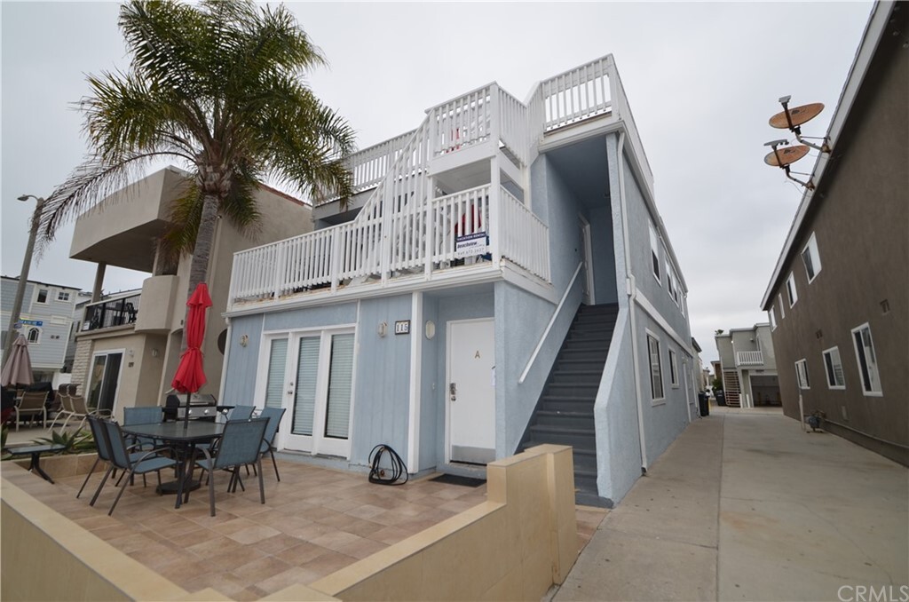 Property Photo: 115 34th Street CA 92663