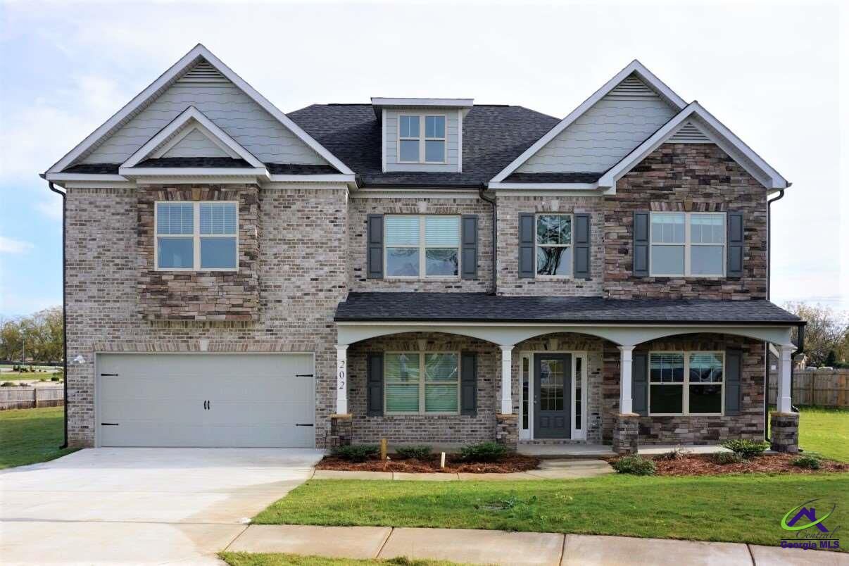 Property Photo: 202 Chamblee Way GA 31088