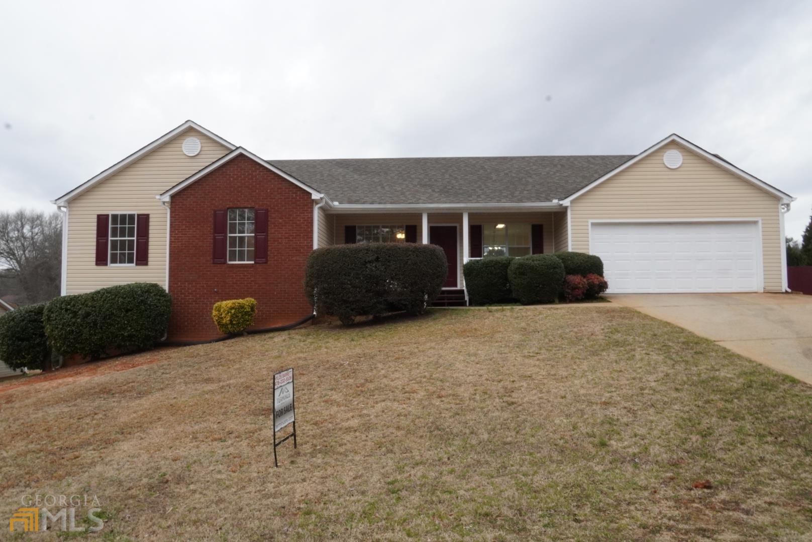 Property Photo:  411 Windsor Drive  GA 30656 