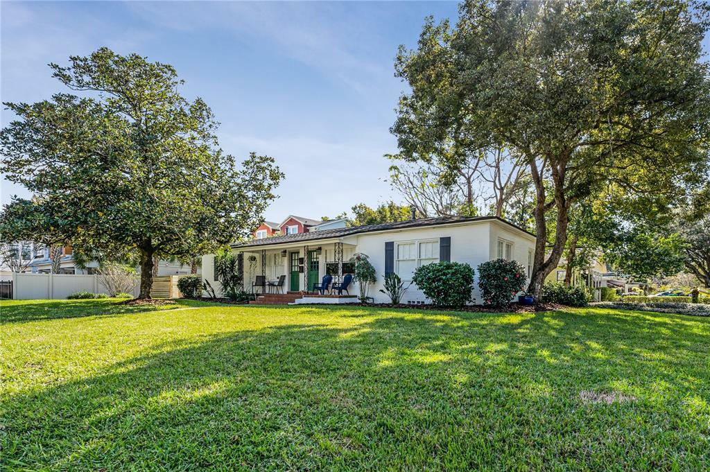 Property Photo:  1002 E Marks Street  FL 32803 