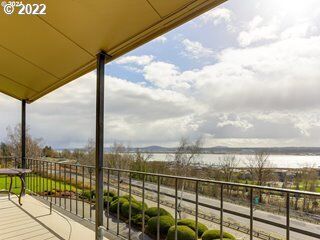 Property Photo: 5585 E Evergreen Blvd 5410 WA 98661