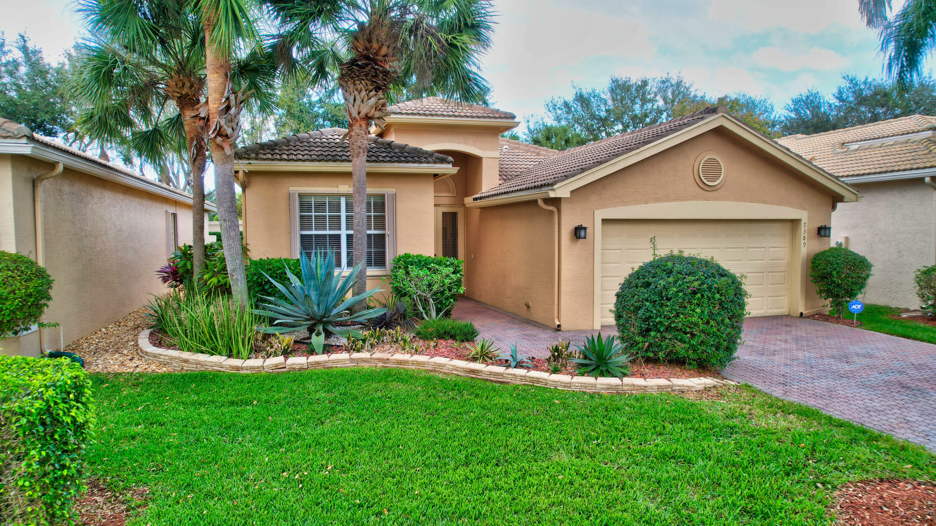 Property Photo:  7389 Forest Park Way  FL 33437 