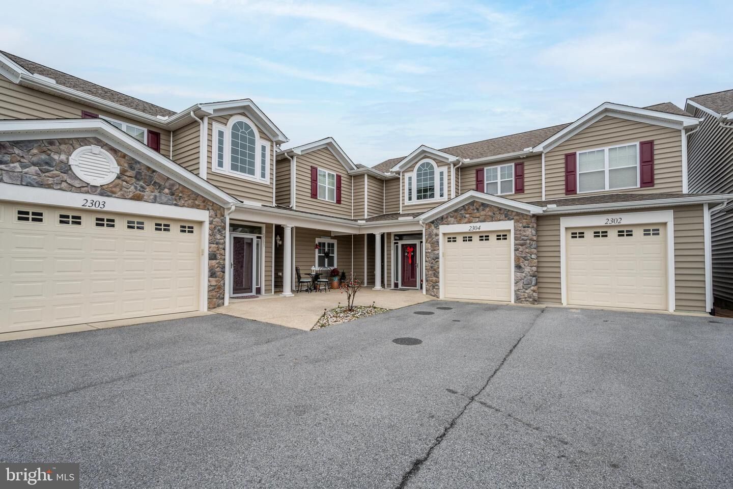 Property Photo:  18939 Shore Pointe Court 2302  DE 19971 