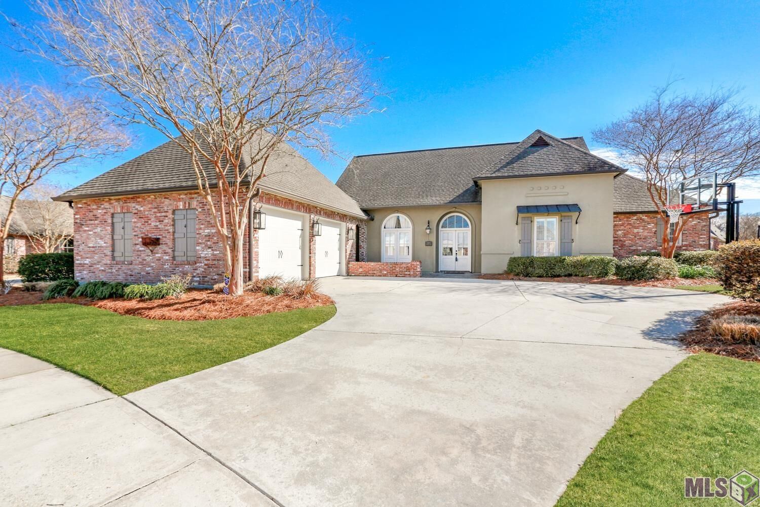 Property Photo:  1626 Gleneagles Bend  LA 70791 