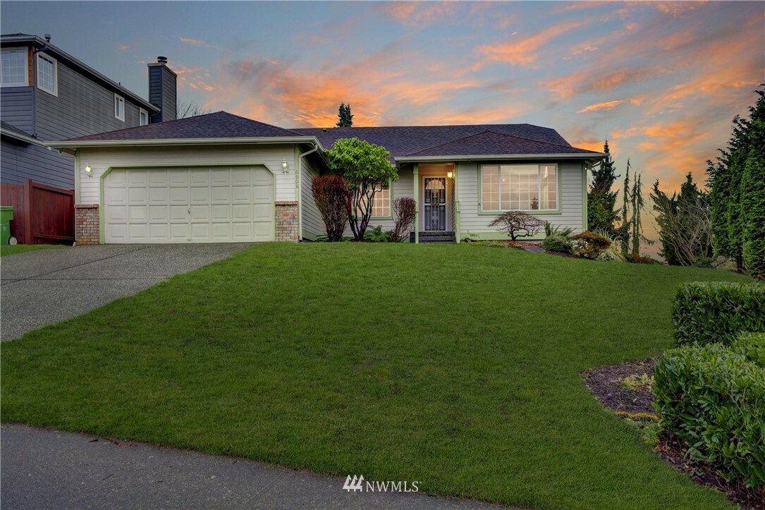 Property Photo:  6908 58th Street NE  WA 98270 