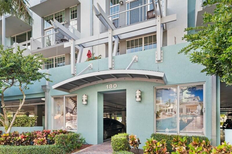 Property Photo: 180 NE 4th Avenue 205 FL 33483