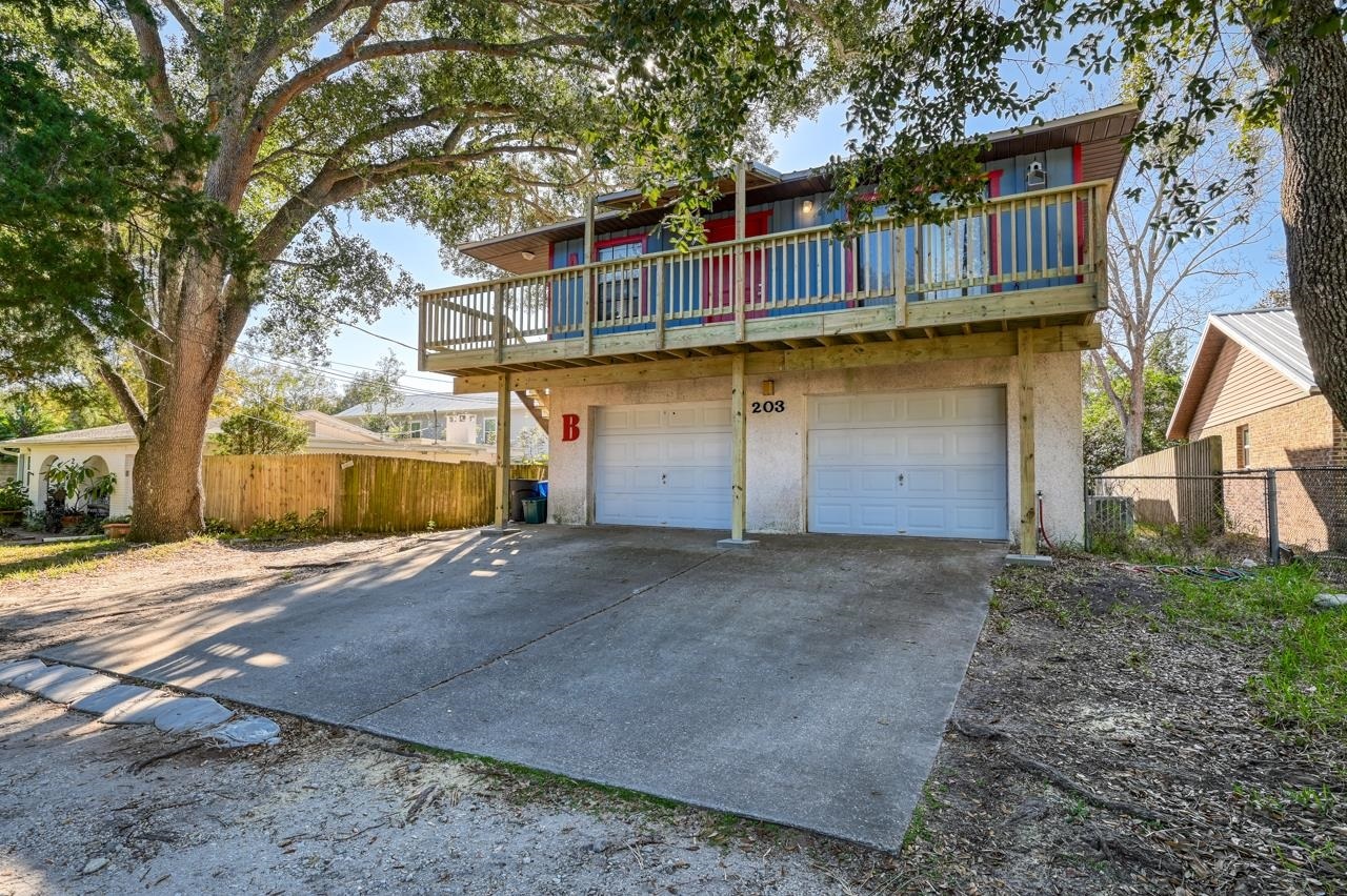 Property Photo:  203 Sevilla St  FL 32080 