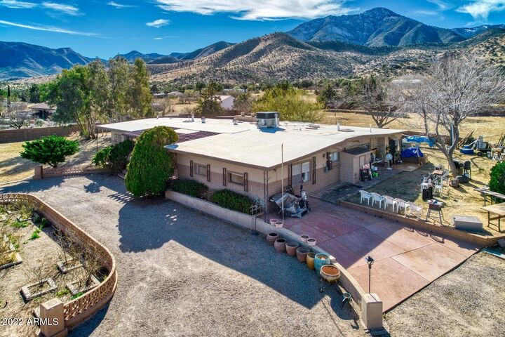 Property Photo: 8186 S Highway 92 -- AZ 85615