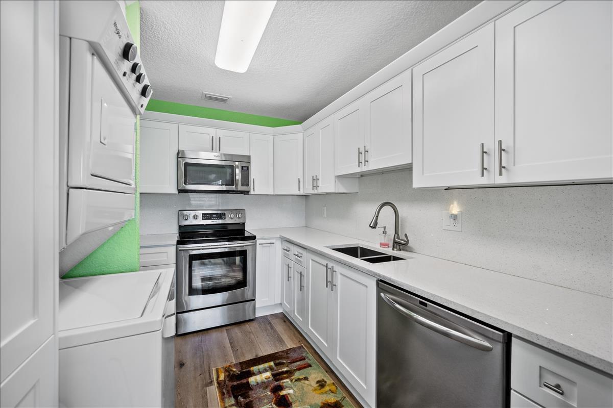 Property Photo: 8957 Warwick Drive 8957 FL 33433