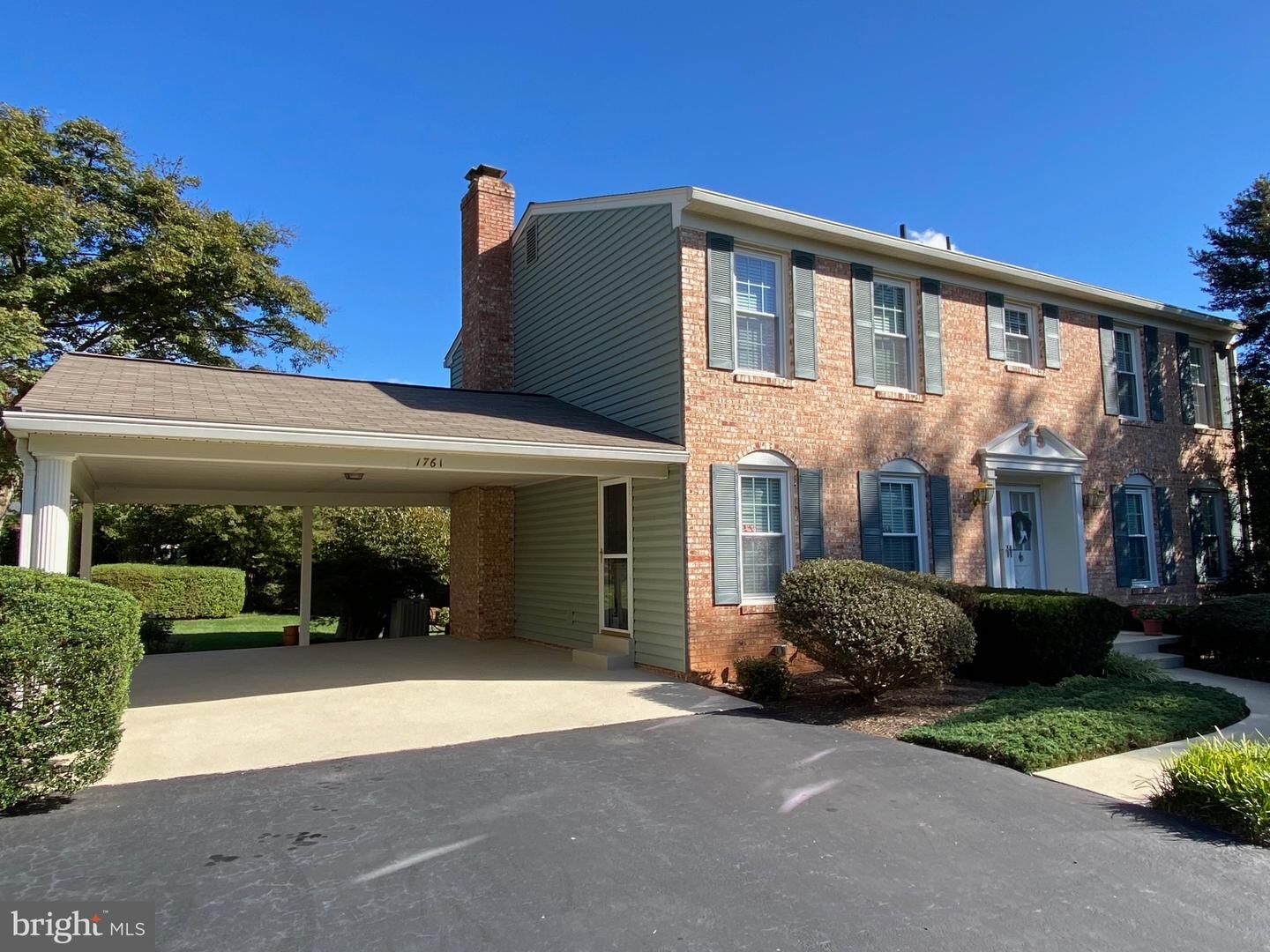 Property Photo:  1761 Creek Crossing Road  VA 22182 