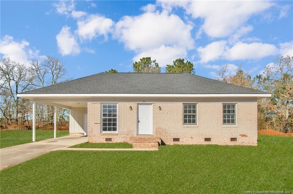 Property Photo:  818 Grambling Court  NC 28311 