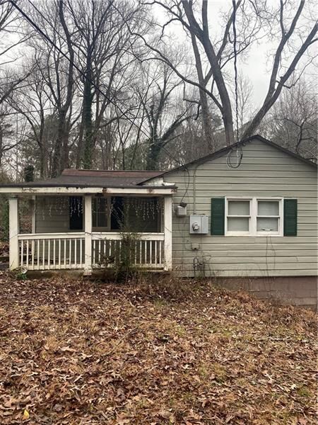 Property Photo: 1092 Hillcrest Drive SE GA 30316