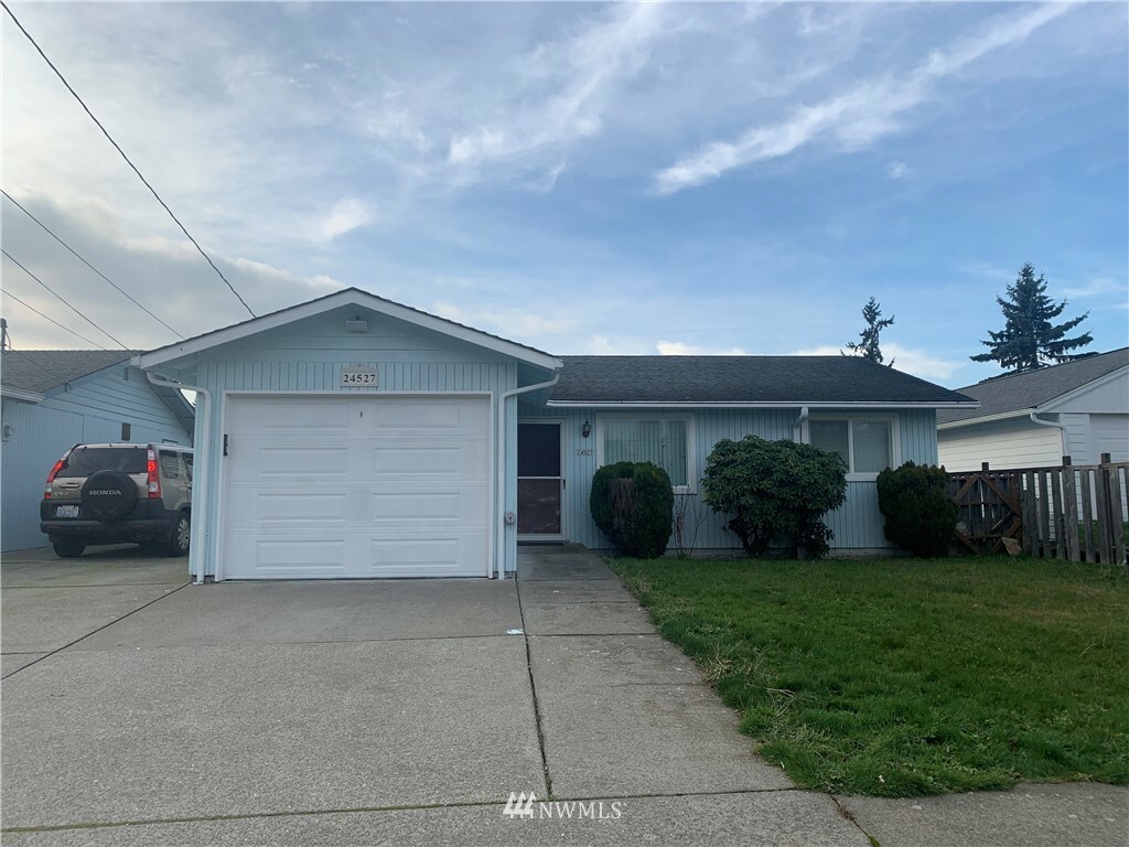 Property Photo: 24527 16th Avenue S WA 98198
