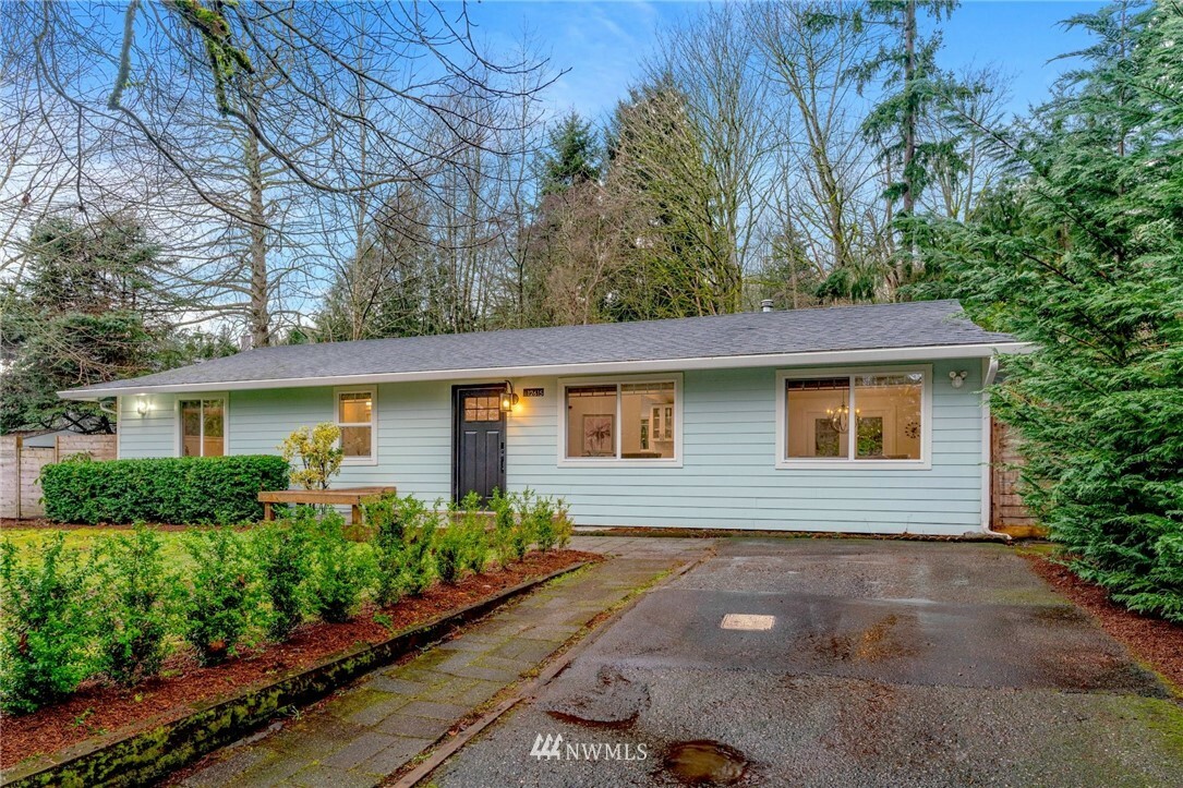 Property Photo:  12615 94th Avenue NE  WA 98034 