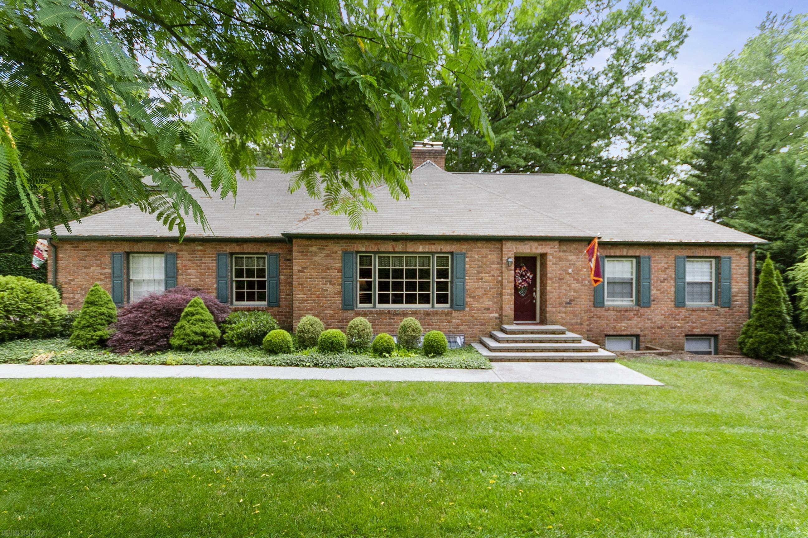 Property Photo:  611 Woodland Drive  VA 24060 