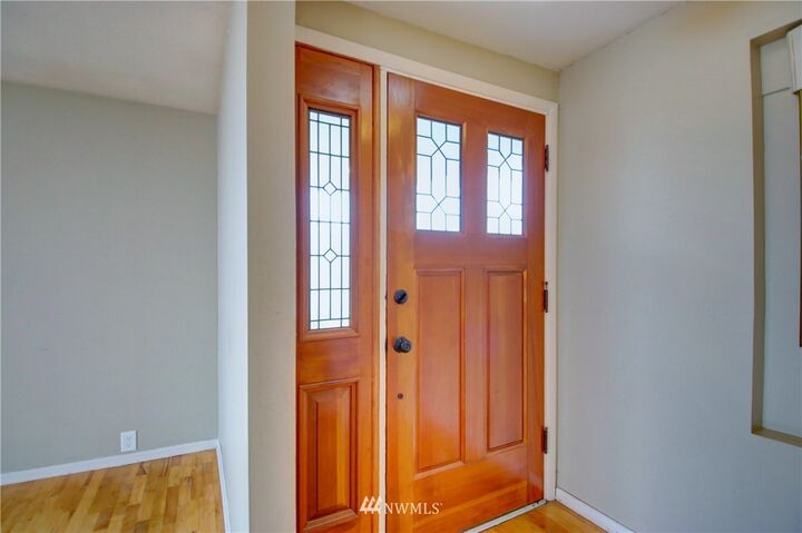 Property Photo: 2803 Medora Way WA 98201