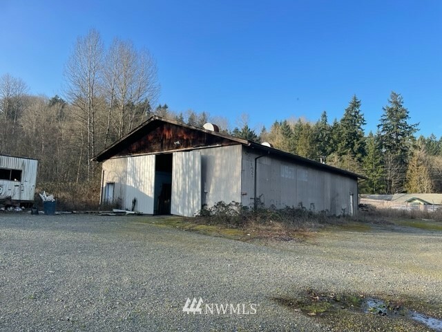 Property Photo: 37405 Pacific Highway S WA 98003