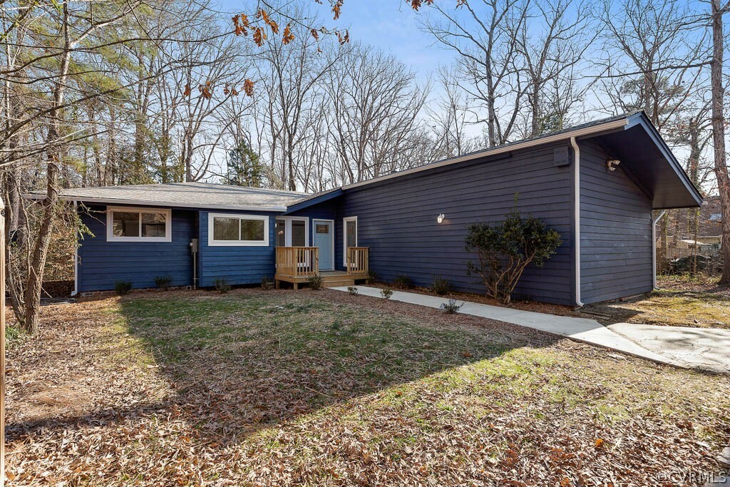 Property Photo:  13607 Northwich Drive  VA 23112 