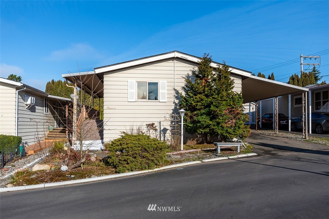 Property Photo:  5900 64th Street NE 175  WA 98270 