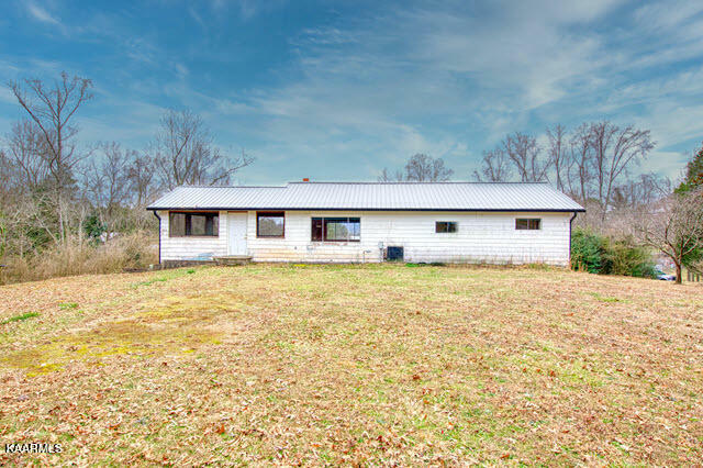 Property Photo:  127 Mainsail Rd  TN 37763 