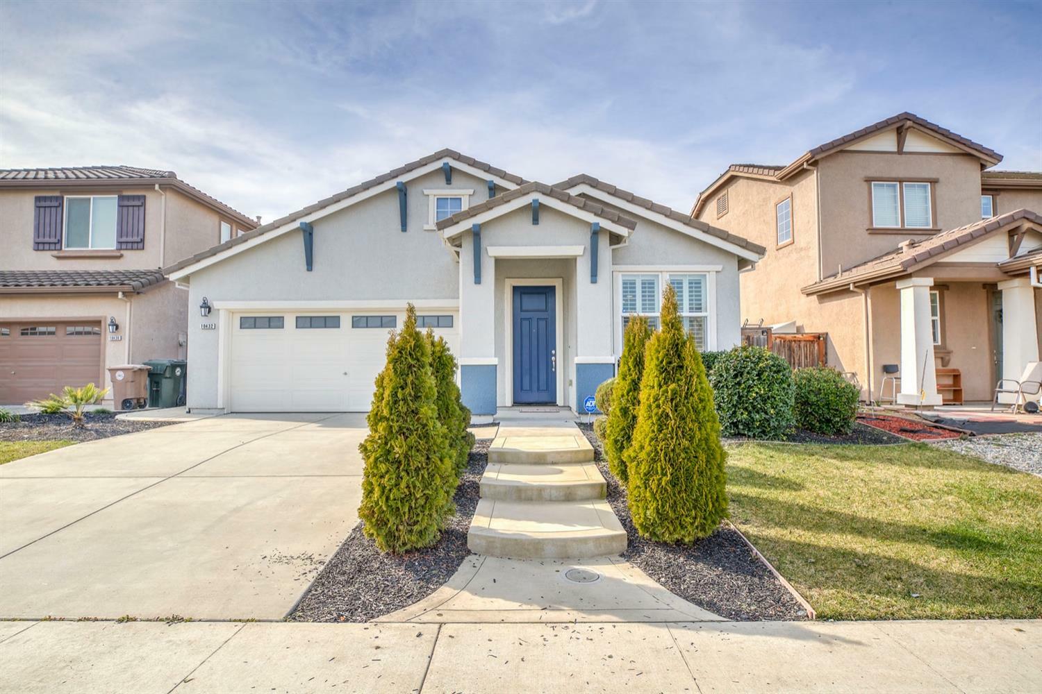 Property Photo:  10432 Fossil Way  CA 95757 