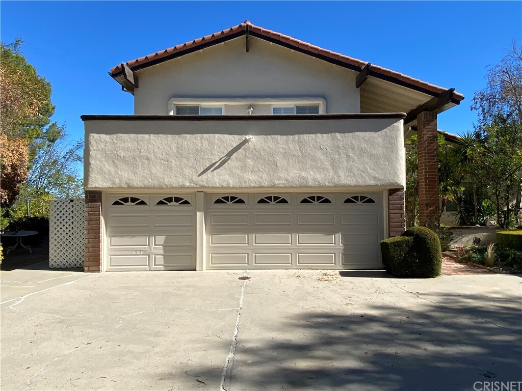 Property Photo:  20138 Greenbriar Drive  CA 91356 