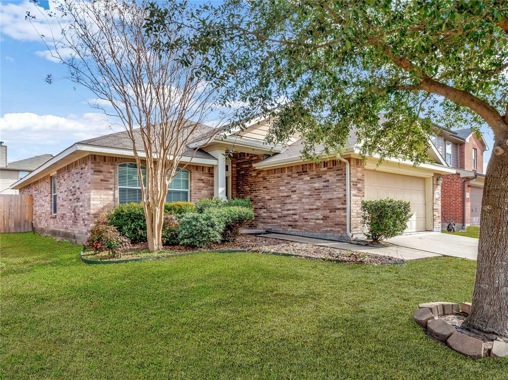 Property Photo: 1002 Rumley Road TX 75126