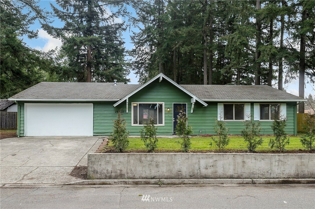 Property Photo:  26150 195th Place SE  WA 98042 