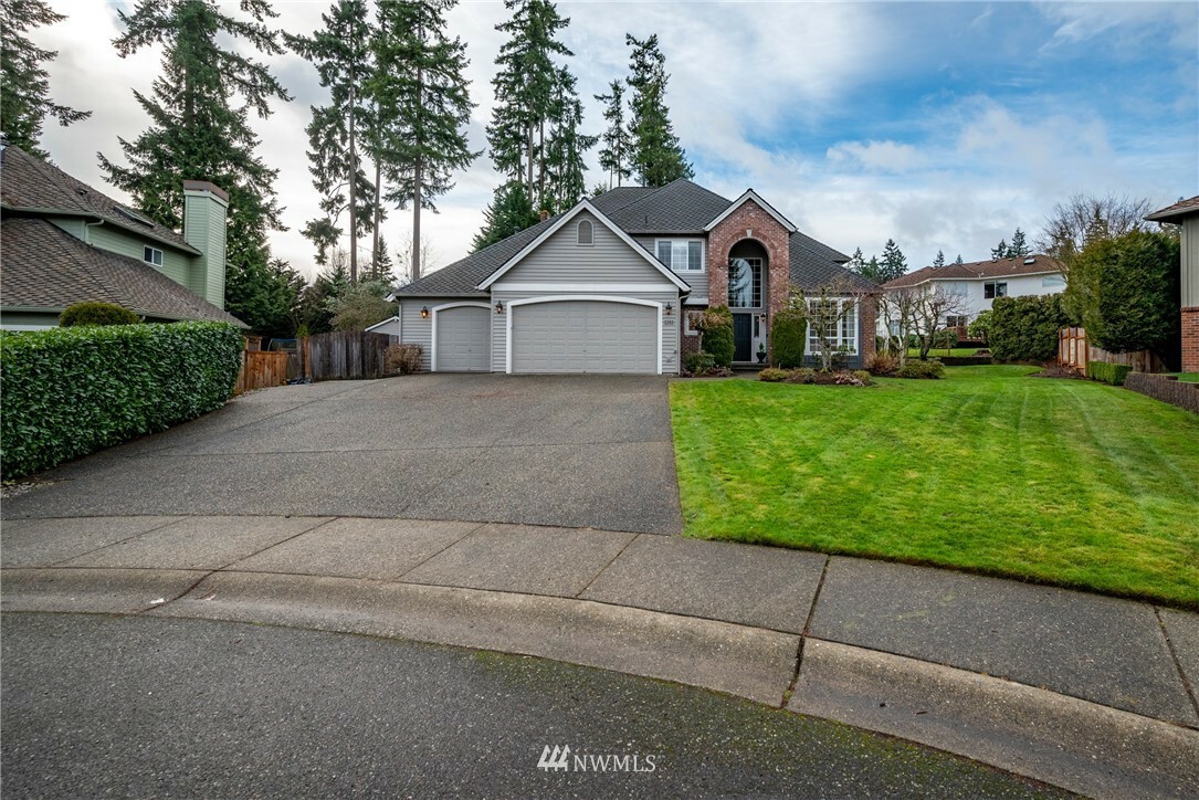 Property Photo:  3302 113th Street SE  WA 98208 