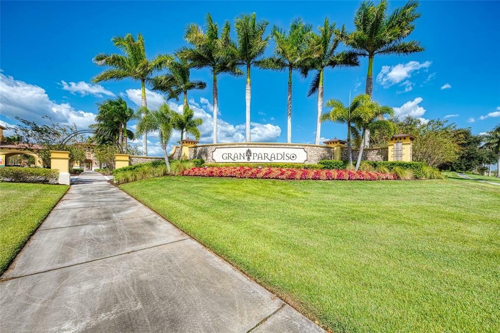 Property Photo: 12296 Amica Loop FL 34293
