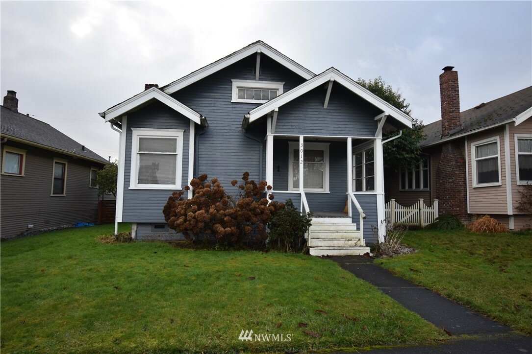 Property Photo:  3012 Victor Place  WA 98201 