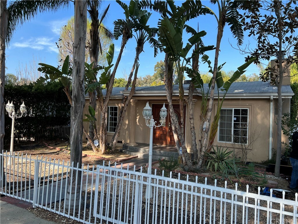 Property Photo: 21303 San Miguel Street CA 91364