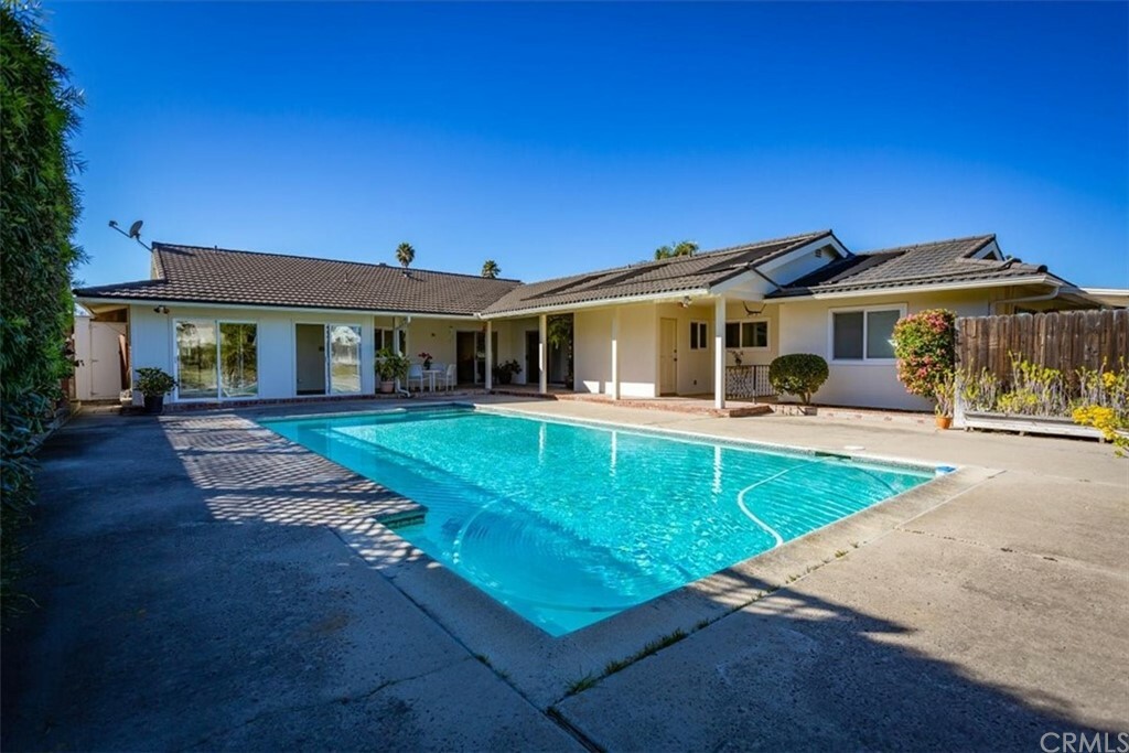 Property Photo:  4518 Stonebrook Road  CA 93455 