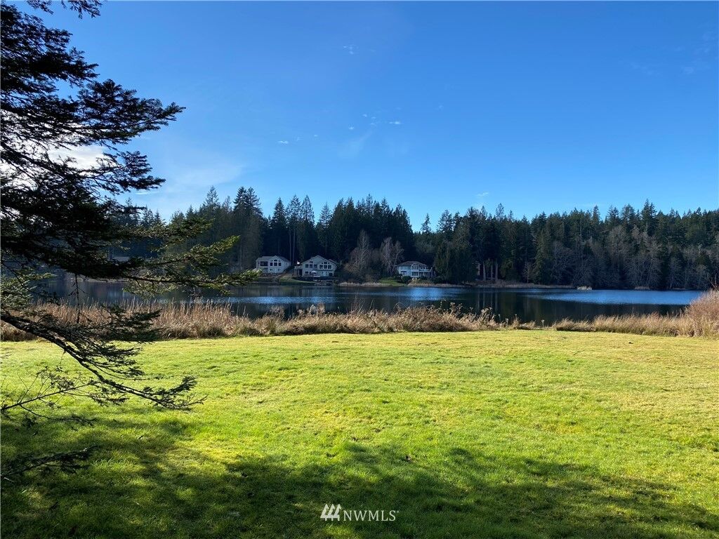 Property Photo:  40 E Lakeshore Drive  WA 98524 