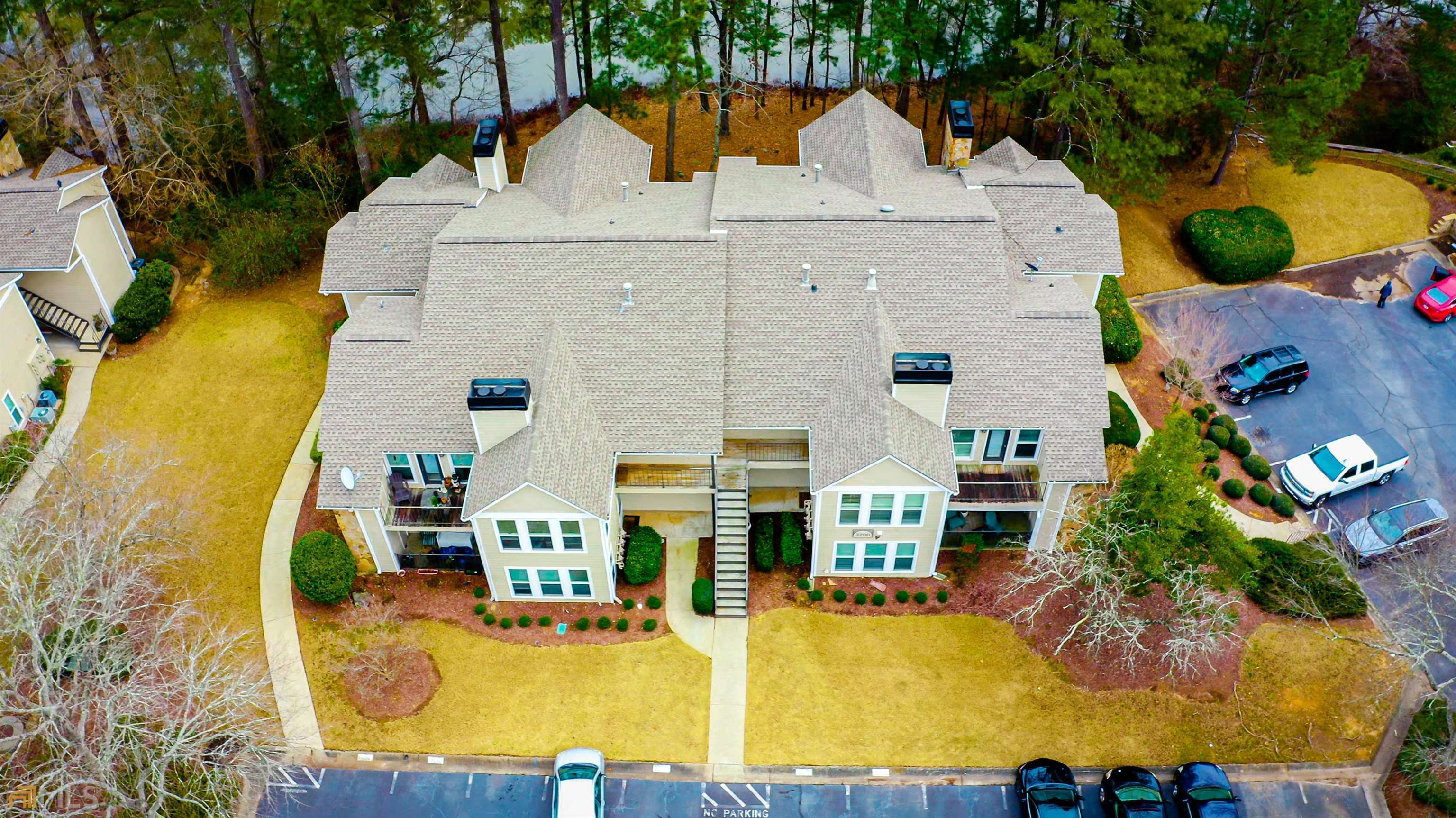 Property Photo:  3212 Lake Pointe Circle  GA 30075 