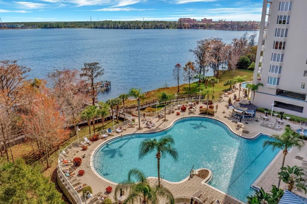 Property Photo:  13415 Blue Heron Beach Drive 601  FL 32821