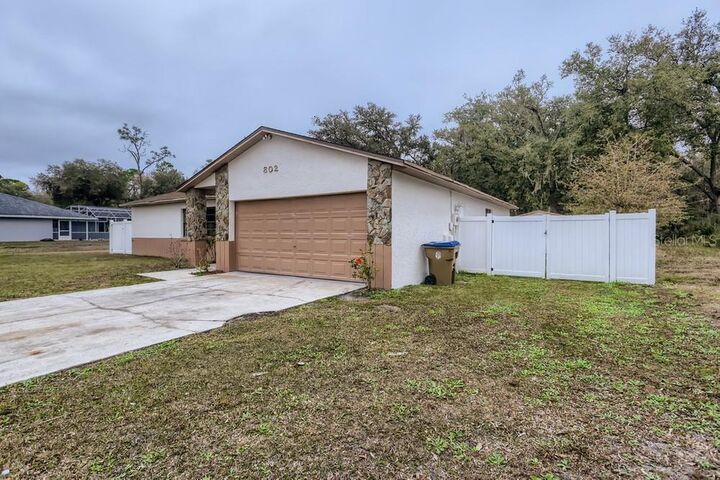 Property Photo:  802 Del Prado Drive  FL 34758 