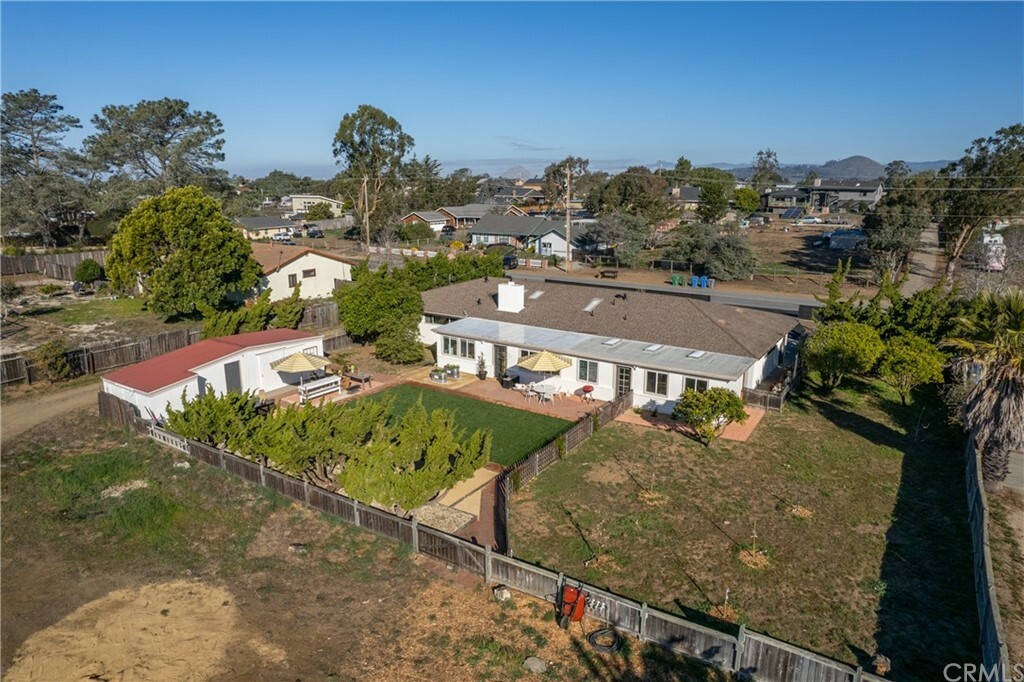 Property Photo:  1299 Nipomo Avenue  CA 93402 