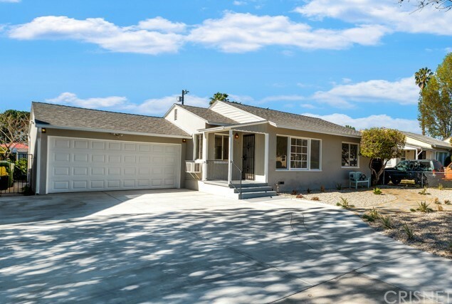 Property Photo:  7719 Oak Park Avenue  CA 91406 