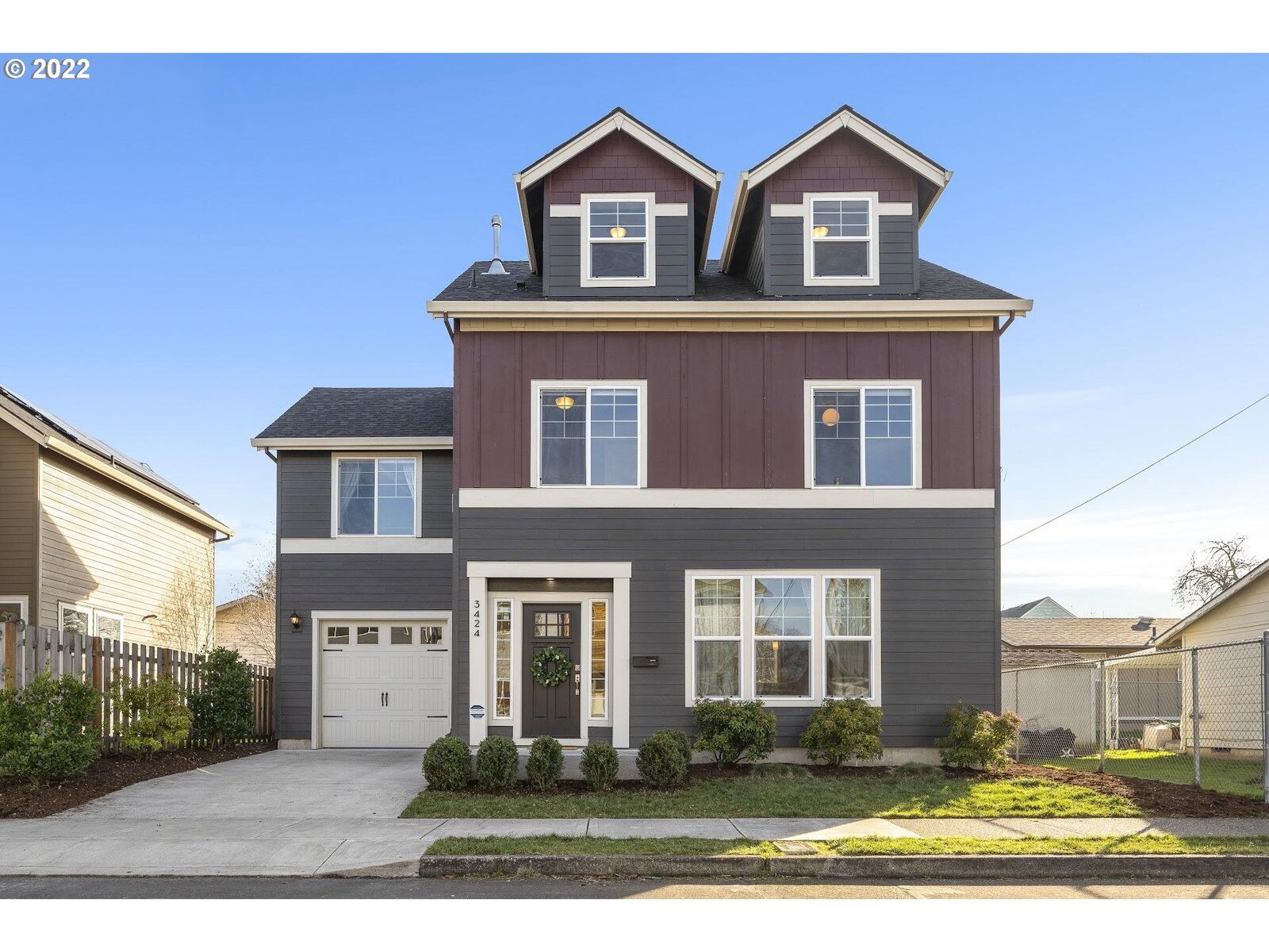 Property Photo: 3424 N Hunt St OR 97217