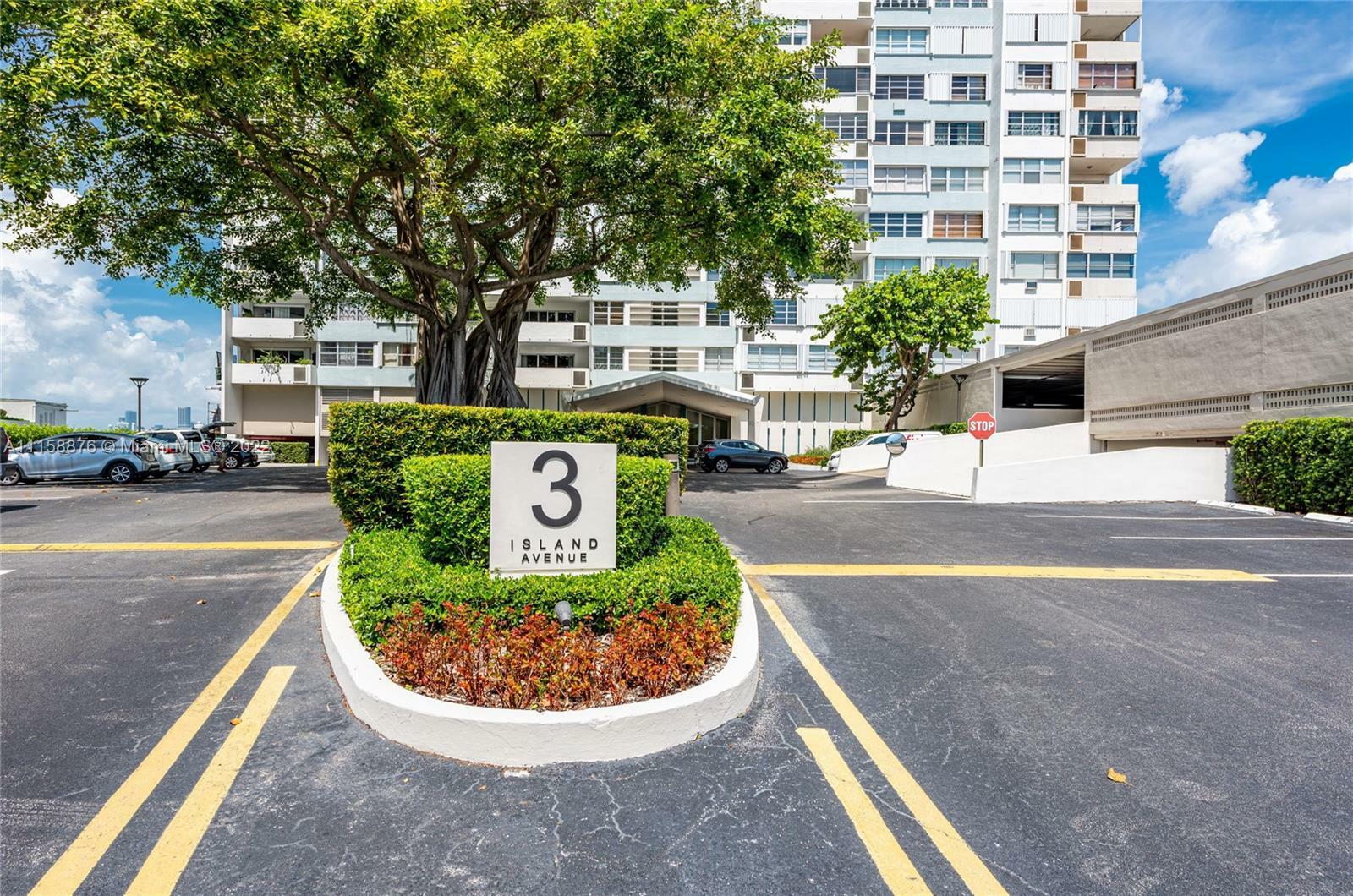 Property Photo: 3 Island Ave 6K FL 33139