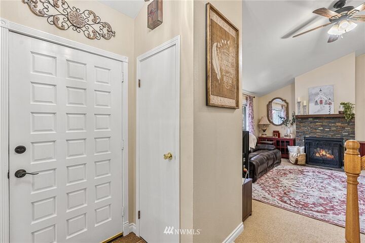 Property Photo: 35432 44th Avenue S WA 98001