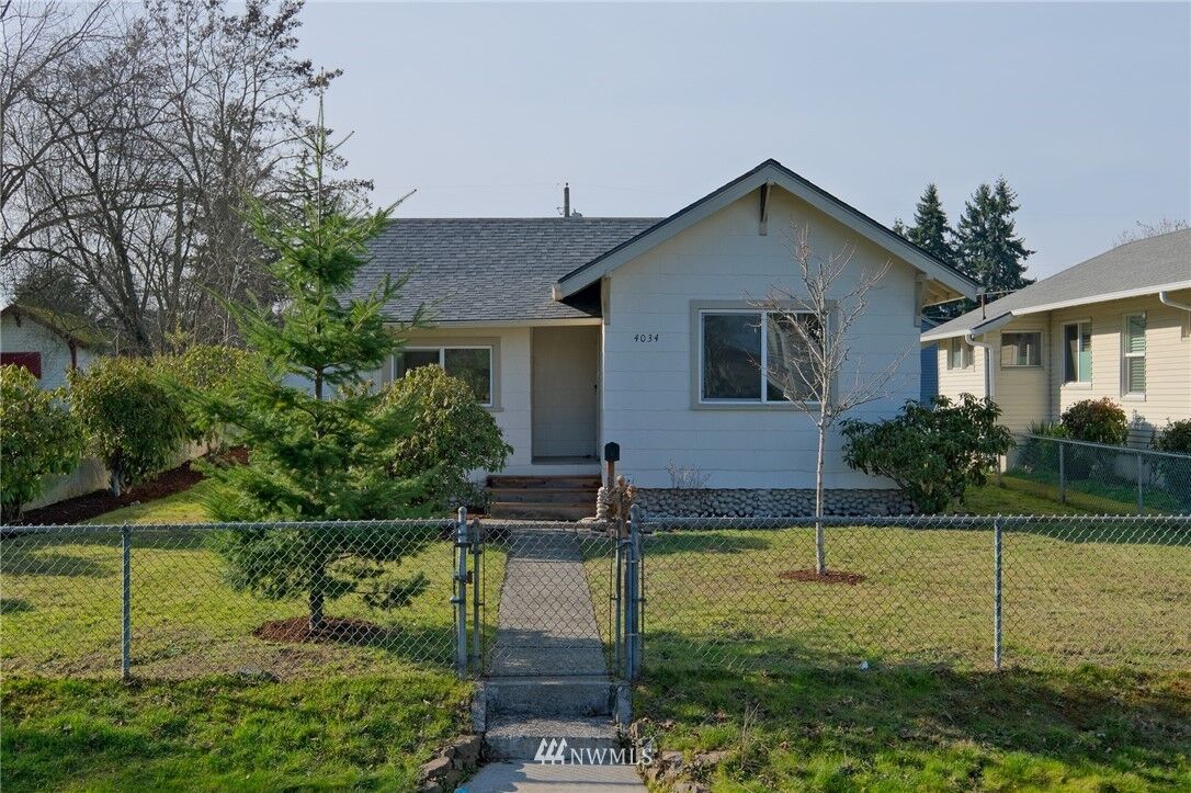 Property Photo: 4034 E F Street WA 98404