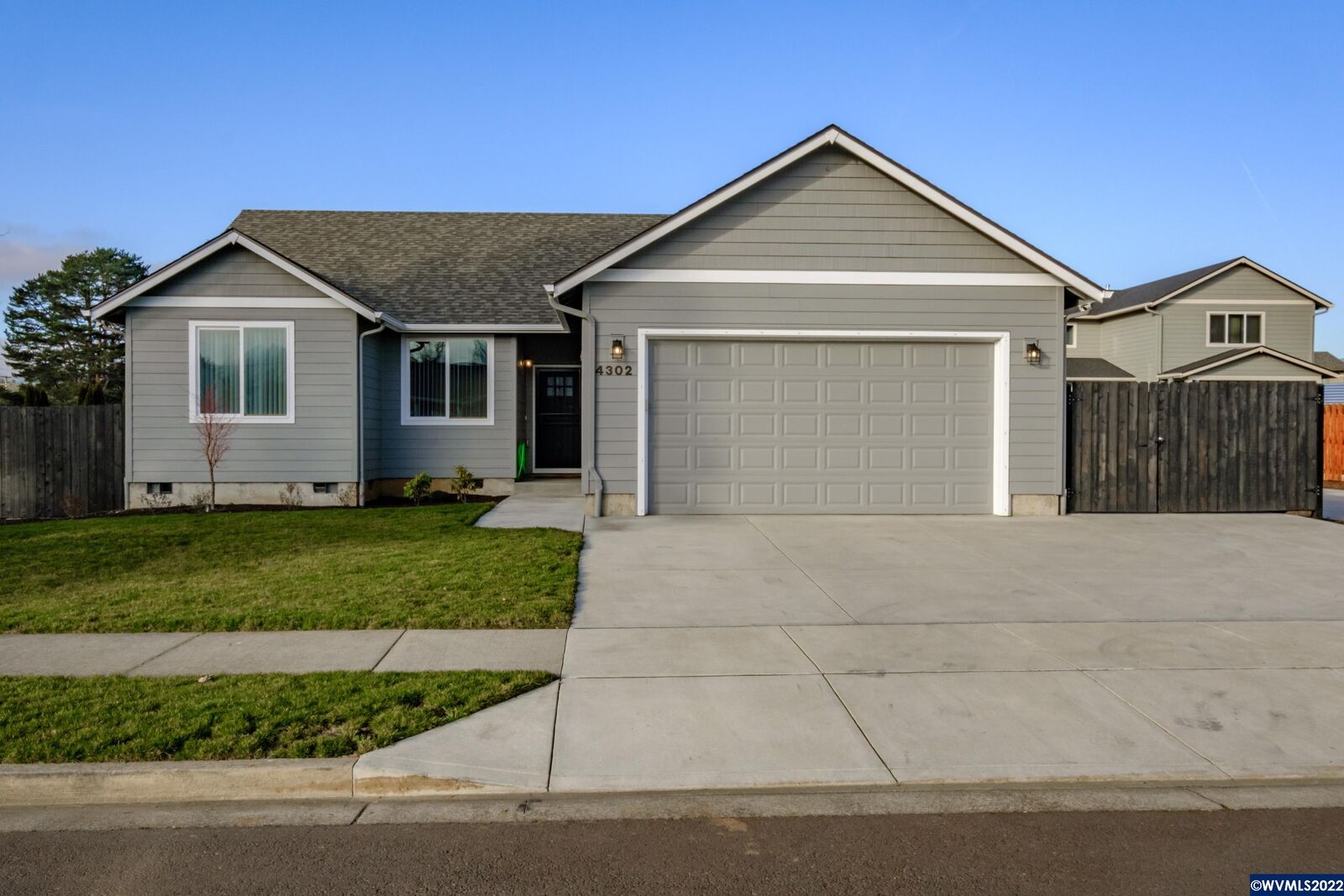 Property Photo: 4302 Citabria St OR 97386