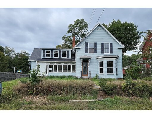 Property Photo:  5 Pleasant St  MA 01463 