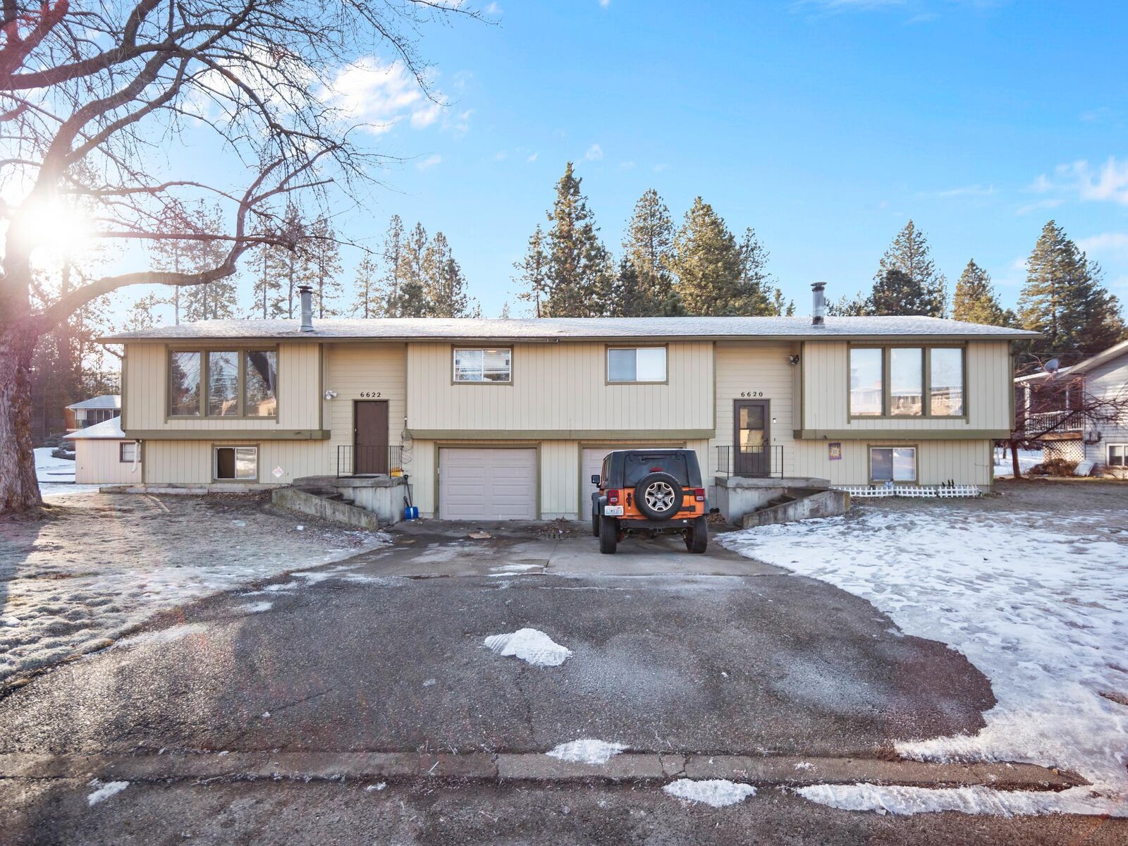 Property Photo: 6620 E 11th Ave Ave WA 99212