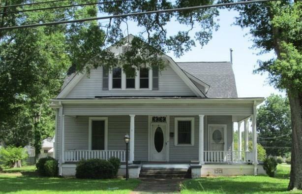 Property Photo:  301 River Street  SC 29627 