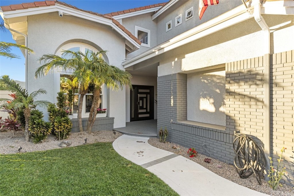 Property Photo: 2109 Via Pecana CA 92673