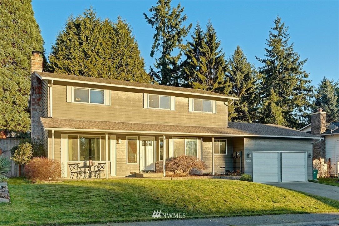 Property Photo:  13528 131st Avenue NE  WA 98034 