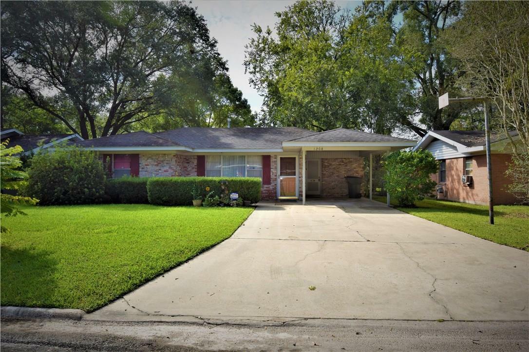 1208 N Elton Court  Lake Charles LA 70607 photo